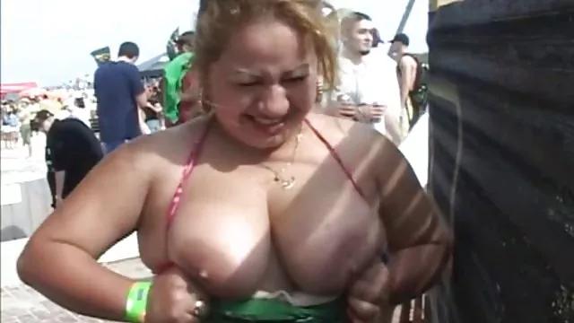 دعارة أي تسجيل جميلة افلام سكس عربي مصري فقط سمراء مارس الجنس السعادة