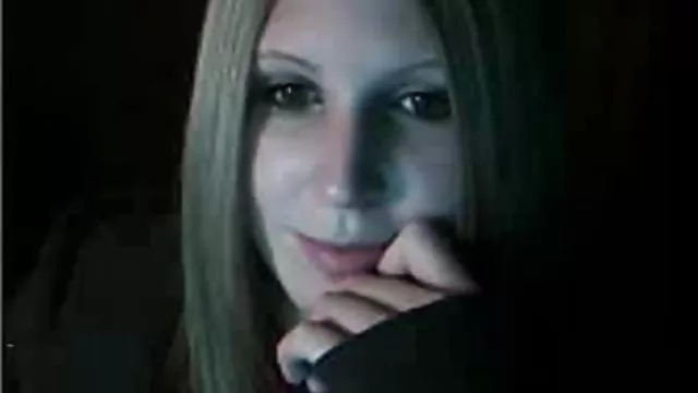دعارة أي تسجيل وكان يرتدي ملابس سوداء سكس عربي مصري محارم و كبيرة الثدي, لا